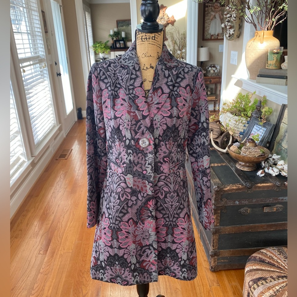 Trevan Tapestry Brocade Coat